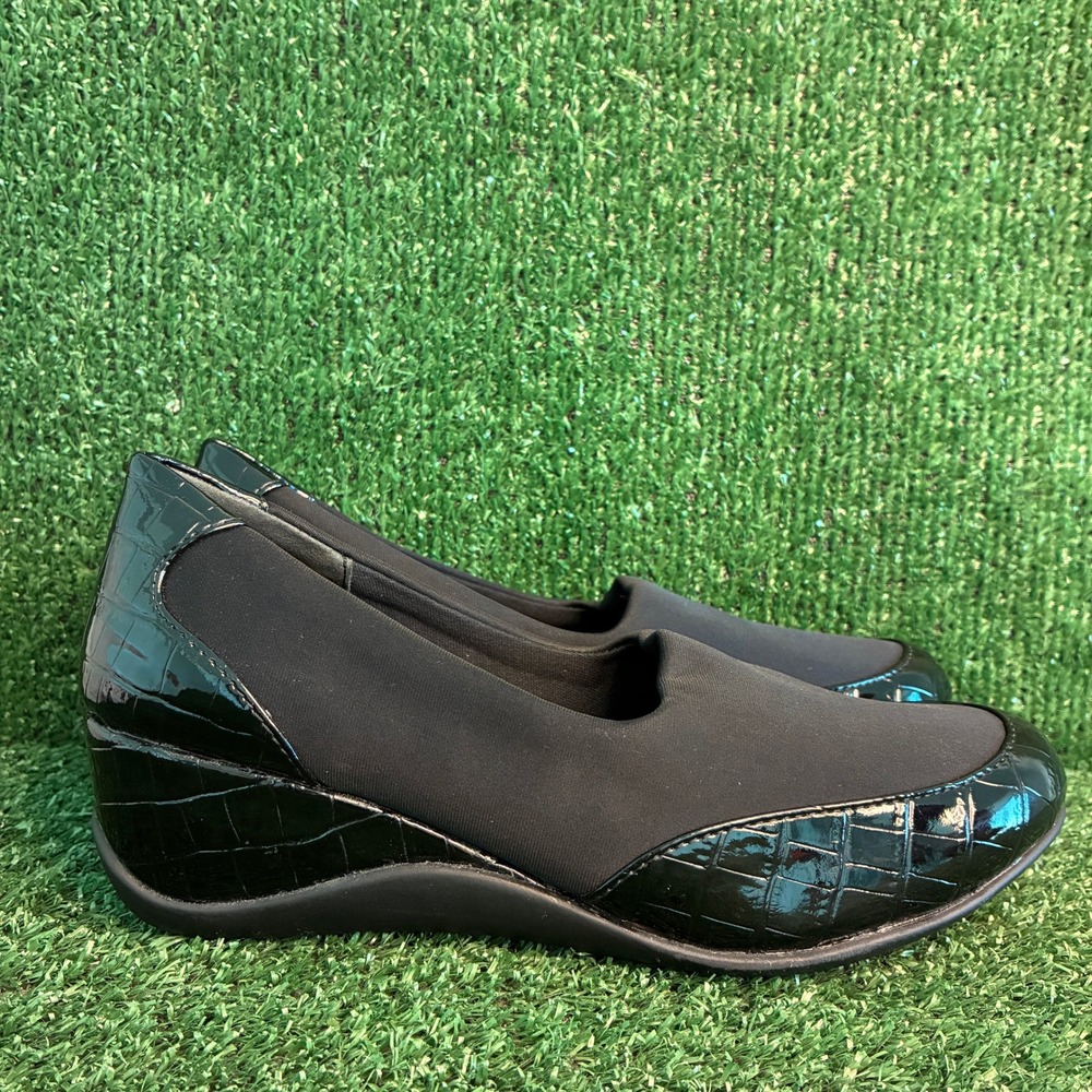 NEW East 5th Elander Faux Croc Trim Memory Foam Wedge Loafer Black Womens Sz 9.5